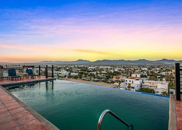 Ferienhaus Morgan Residences 607b @ Boutique With Pool, Gym,