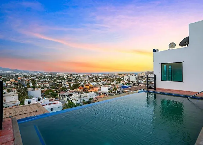 Ferienhaus Morgan Residences 607b @ Boutique With Pool, Gym,